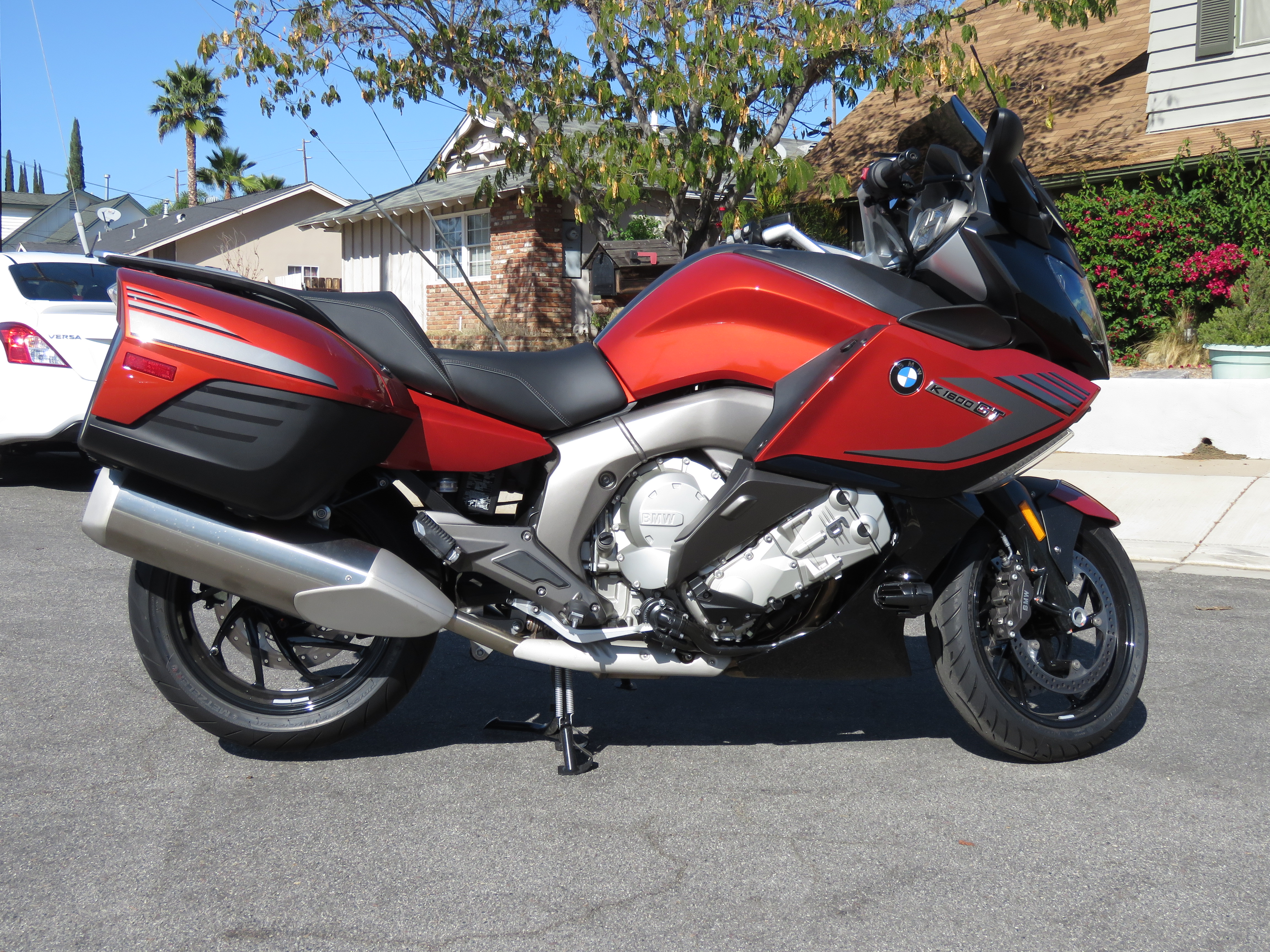 BMW K1600GT Right